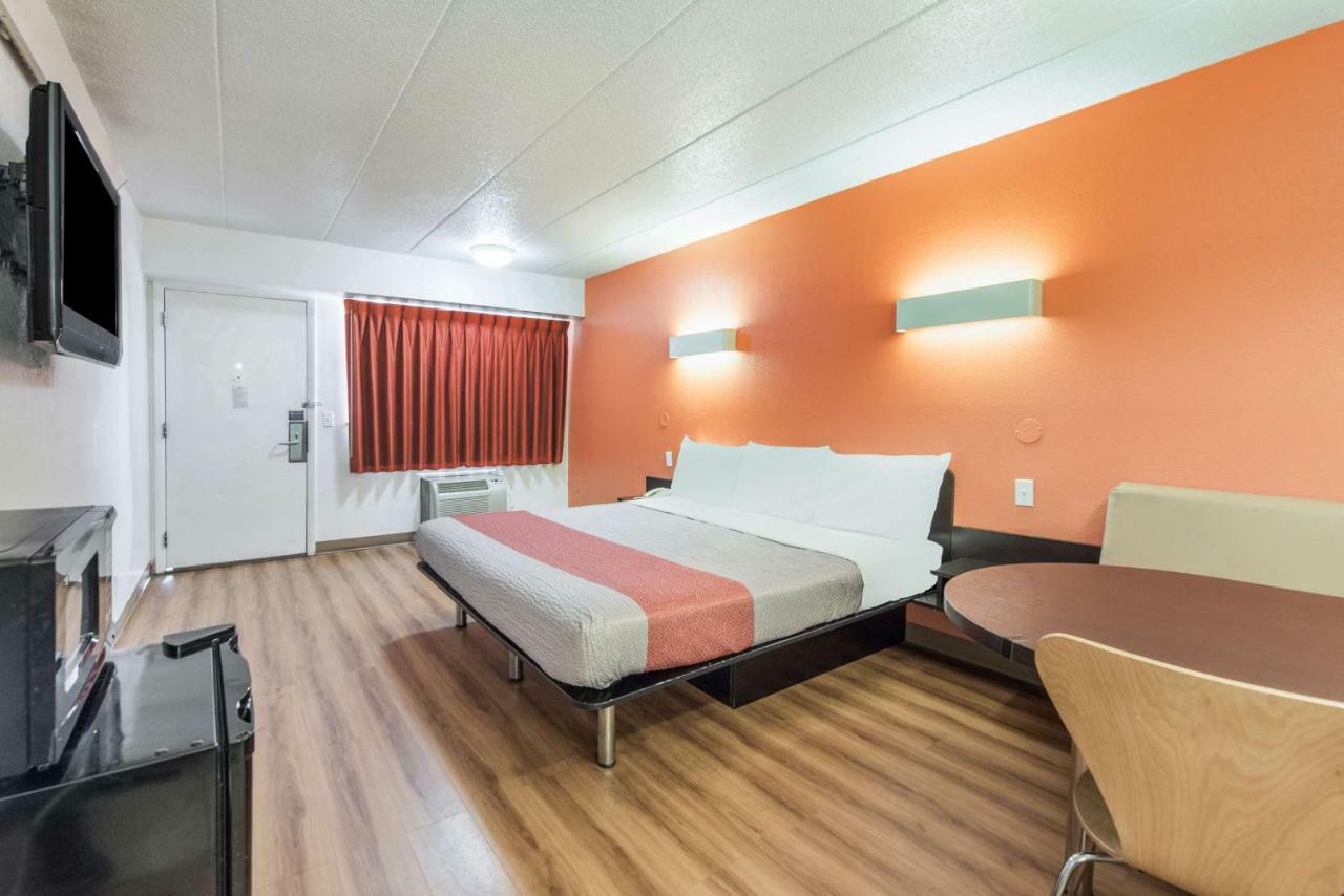 Motel 6-Columbus, Oh - เวิร์ทธิงตัน ภายนอก รูปภาพ